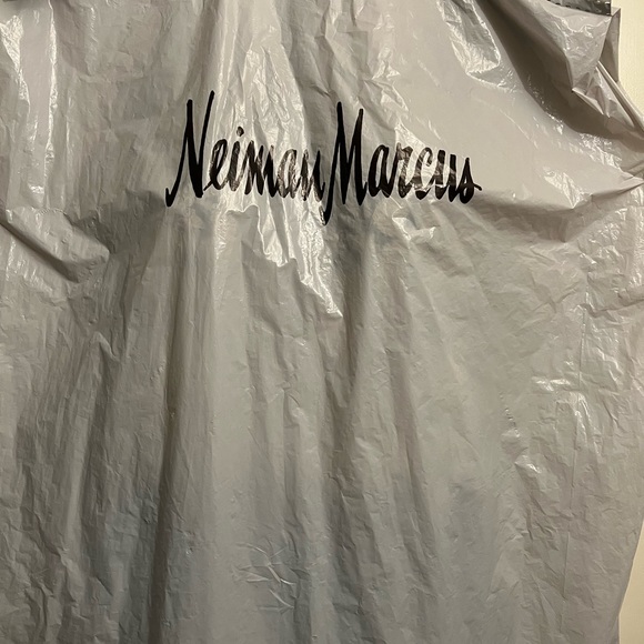 Beautiful black dress for special occasion. - Picture 7 of 8